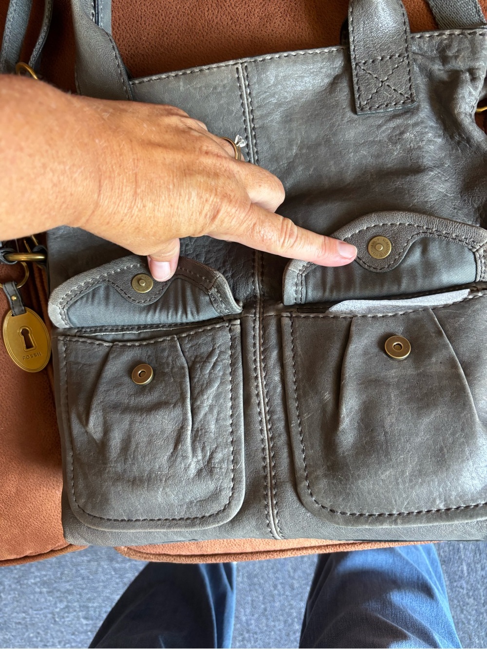 Fossil Gray Leather Crossbody Bag with Front Flap Pockets - Picture 4 of 12
